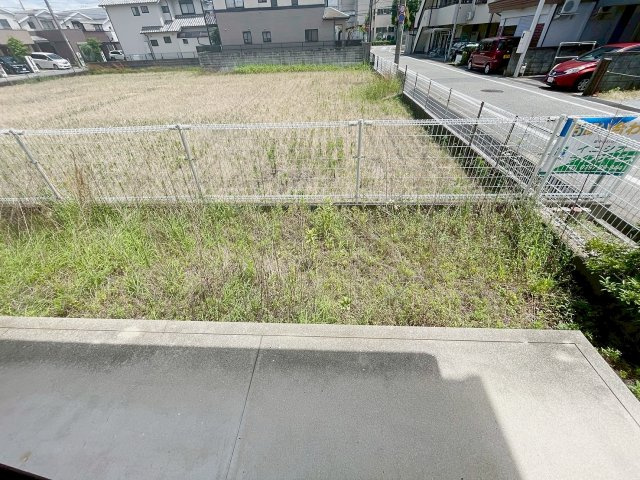 ボナミ田中ハイツの庭