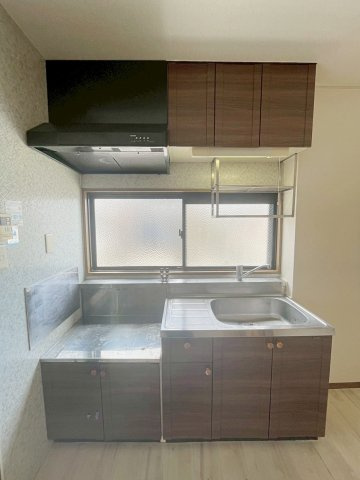 ボナミ田中ハイツのキッチン|コンパクトなキッチンで掃除もラクラク