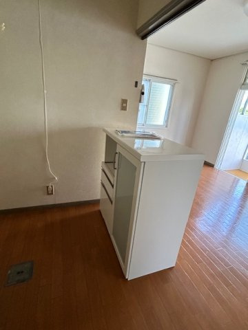 フレンドパレスの内装|食器棚