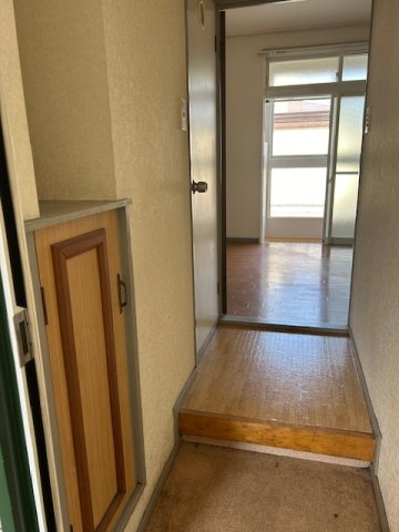 フレンドパレスの玄関