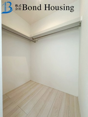 「お車並列2台駐車可」「長期優良住宅」神陵台8丁目 全2棟 1号棟の収納