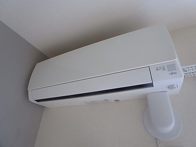 神戸市長田区西山町２丁目のアパートの設備|エアコン