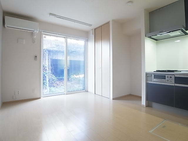 神戸市長田区西山町２丁目のアパート