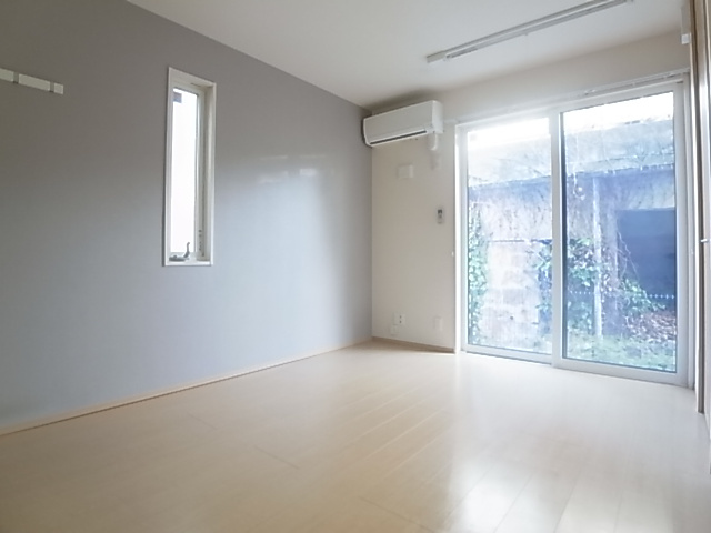 神戸市長田区西山町２丁目のアパート