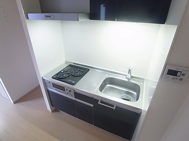 神戸市長田区西山町２丁目のアパートのキッチン|システムキッチン（ガス２口）