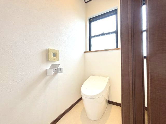 太子町山田貸家のトイレ