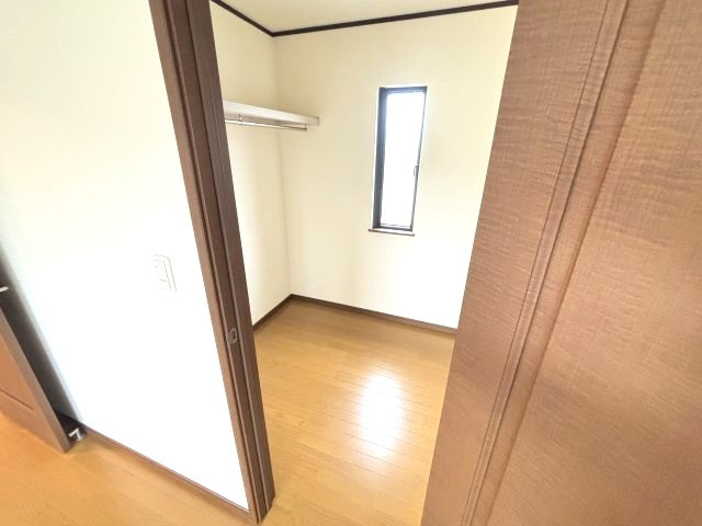 太子町山田貸家の収納
