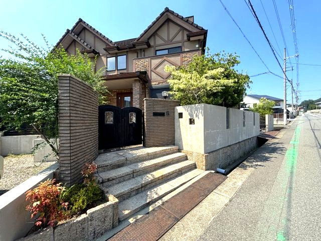 太子町山田貸家のエントランス