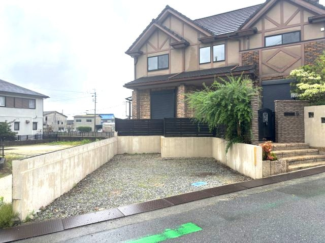 太子町山田貸家の駐車場