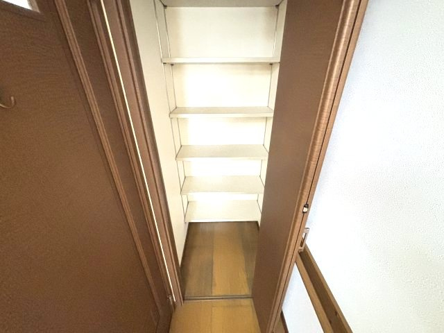 太子町山田貸家の収納