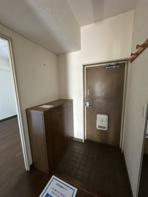 【玄関】 | ルミエール薬師寺