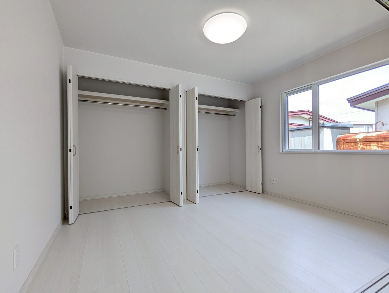 北見団地6丁目〈リフォーム済〉中古住宅の洋室
