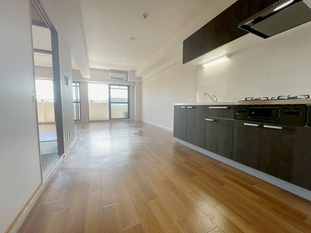 ラ・フィーネ芳樹のロビー