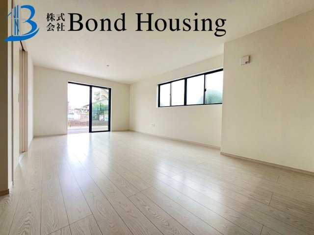 「LDK19.5帖」「お車並列2台可」太寺大野1期 1号棟の居間・リビング