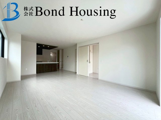 「LDK19.5帖」「お車並列2台可」太寺大野1期 1号棟の洋室