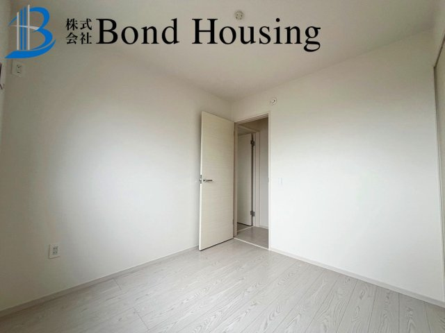 「LDK19.5帖」「お車並列2台可」太寺大野1期 1号棟の洋室