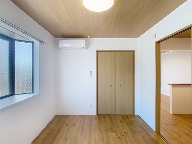 サウスシティーの洋室