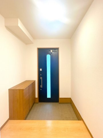 北諸県郡三股町大字宮村の中古一戸建の玄関