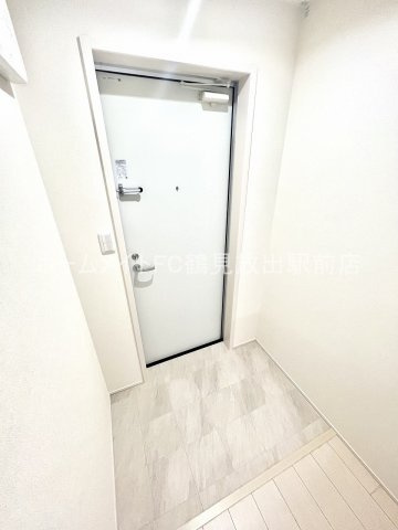 フジパレス緑橋EASTの玄関