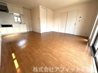 【居間・リビング】 | エルメゾン手城　A