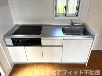 【キッチン】 | エルメゾン手城　A | IHクッキングヒーター付き