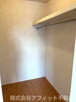 【収納】 | エルメゾン手城　A | ウォークインクローゼット
