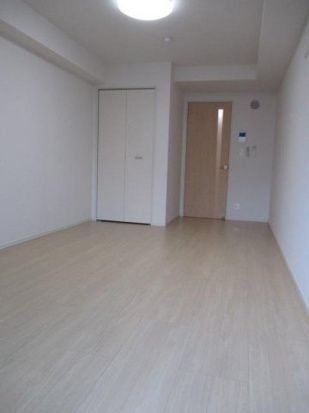 スターアヴェニューの居間・リビング