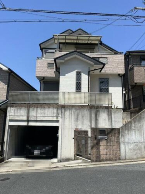 杉山手3丁目　中古一戸建ての外観|新しい生活にいかがでしょうか？外観はお住まいの顔になります。こだわりたいポイントですね。外壁塗装や屋根塗装のご相談も承っております。
■現地内覧・資金計画相談・住宅ローン相談もお問合せ受付中■