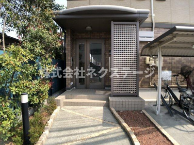 【エントランス】 | アゼリア