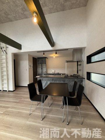 茅ヶ崎市南湖5丁目　新築戸建の居間・リビング