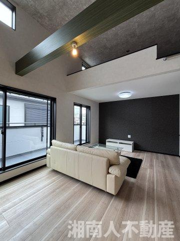 茅ヶ崎市南湖5丁目　新築戸建の居間・リビング