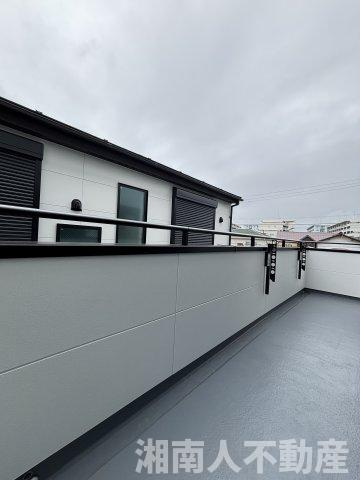 茅ヶ崎市南湖5丁目　新築戸建のバルコニー