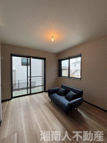 茅ヶ崎市南湖5丁目　新築戸建の洋室