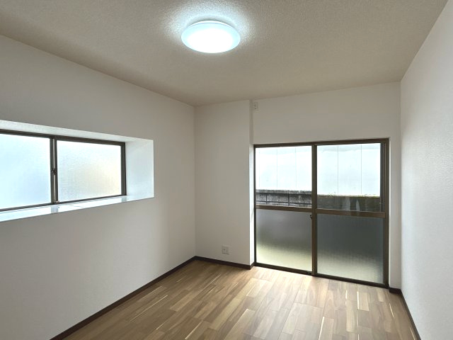 北諸県郡三股町大字樺山の中古一戸建の洋室