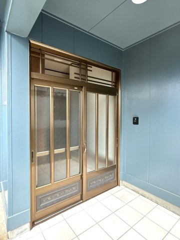 北諸県郡三股町大字樺山の中古一戸建の玄関