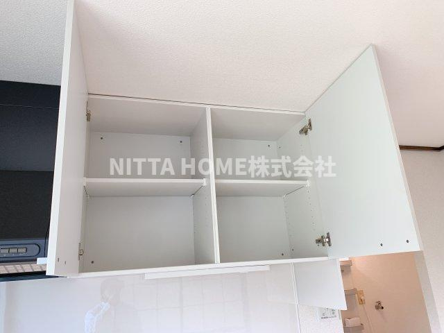 ファミールコーポ高屋4のキッチン|キッチン収納も備えています(^^♪