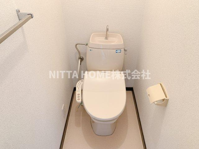ファミールコーポ高屋4のトイレ|温水洗浄暖房付きのトイレです(*^^*)