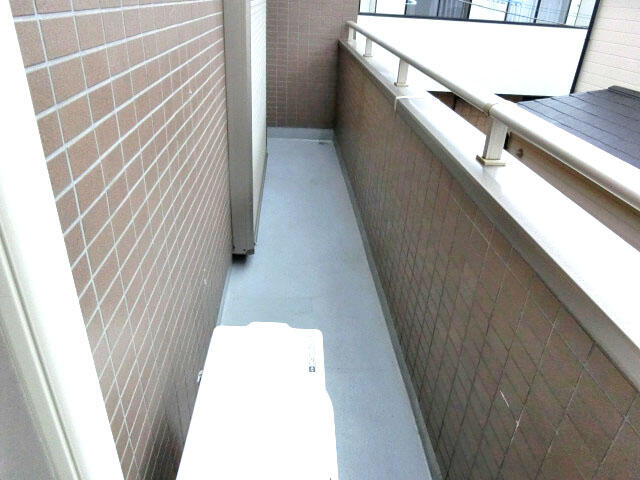 麻生区岡上1丁目貸戸建のバルコニー