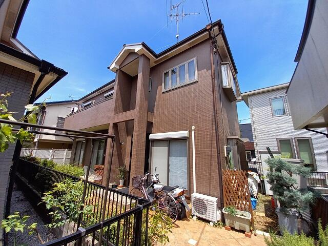 麻生区岡上1丁目貸戸建の外観