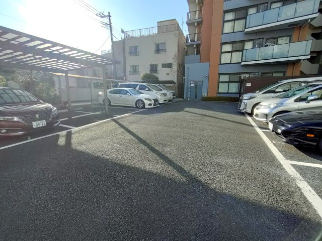 La prima Grandeの駐車場