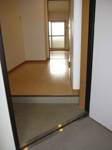 【玄関】ビレイユ眞英河原町 