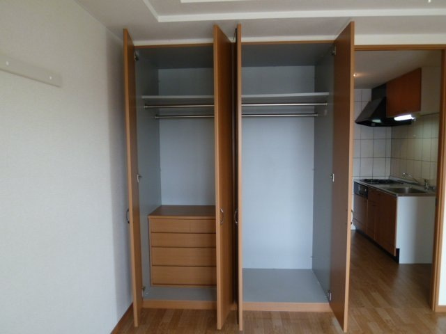 トランキーロの収納|クローゼット