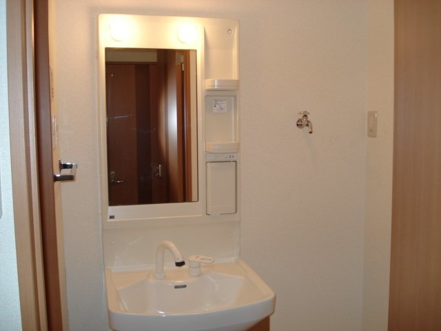 トランキーロの独立洗面台|洗髪洗面化粧台