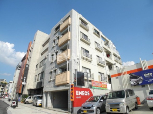 カリーナクアトロピア二