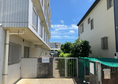 【展望】 | シルフィード相武台 | 眺望の良さを楽しめるダイニングキッチンで家族団らんの時間を過ごしてはいかがでしょうか。バルコニーから見える景色を家族で眺める時間は、時間が経つのを忘れてしまいそうですね。是非、現地を見に行きましょう！