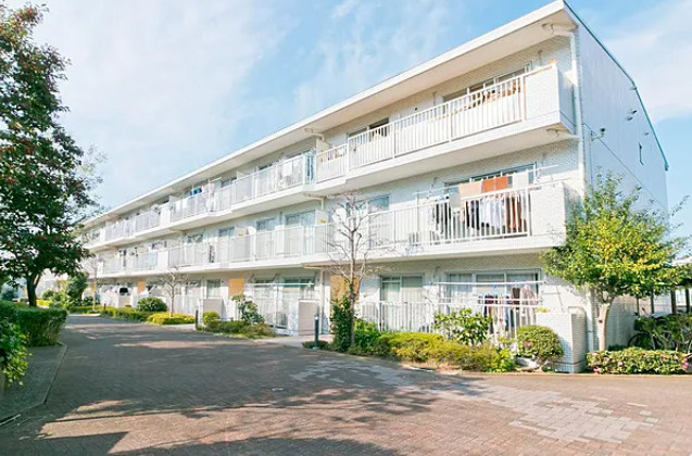 緑の街四号棟の外観|きれいな外観です