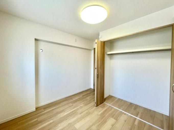 サニーウェル三渓園西館の収納|たっぷりとした収納スペースです