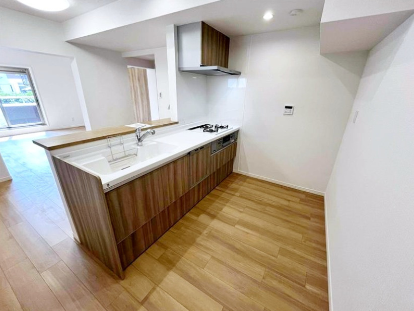 サニーウェル三渓園西館のキッチン|お料理しやすいキッチンです