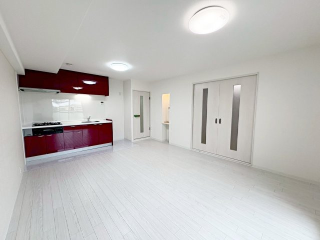 丹波橋日光ハイツの居間・リビング