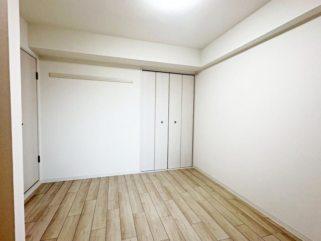 丹波橋日光ハイツの洋室